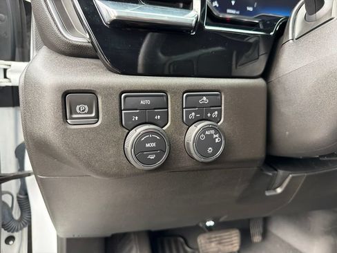 Used 2024 Chevrolet Silverado 1500 LT AWD/4WD image 21