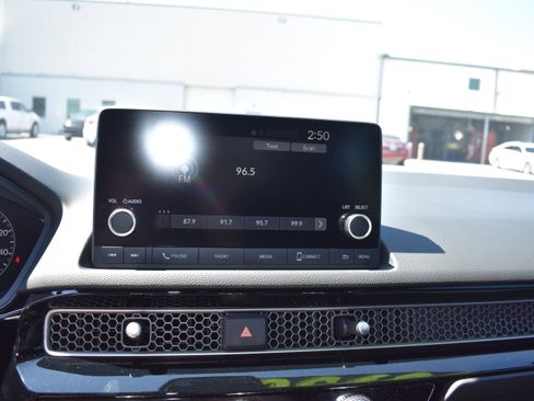 Used 2025 Honda Civic Sport image 18
