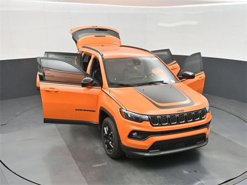 New 2026 Jeep Compass Latitude w/ Mopar Graphics Package image 52