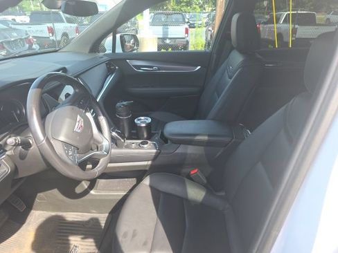 Used 2025 Cadillac XT6 Luxury AWD/4WD image 4