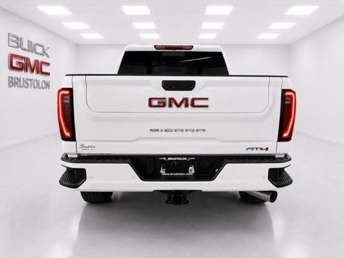 Used 2026 GMC Sierra 2500 AT4 AWD/4WD image 8