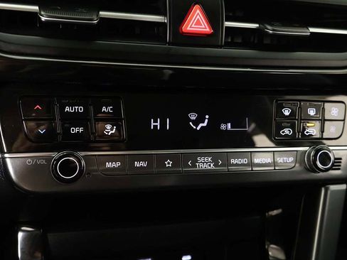 Used 2025 Kia Seltos S image 47