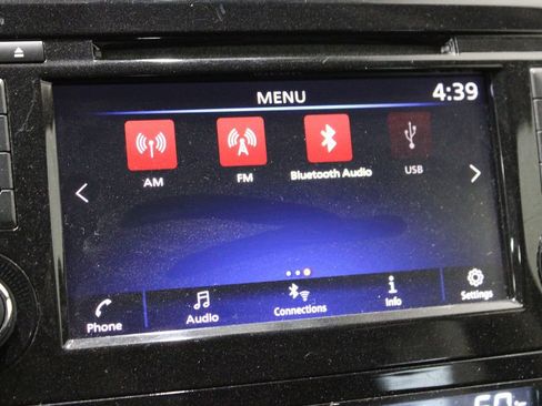 Used 2020 Nissan Rogue SV image 29