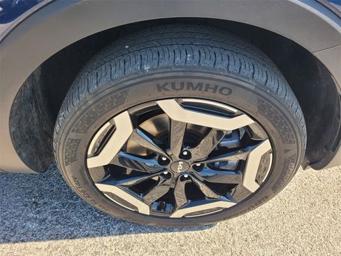 Used 2023 Kia Telluride S image 17