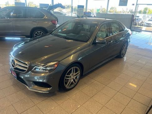 Used 2016 Mercedes-Benz E 350 Sedan image 3