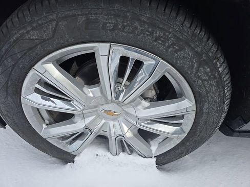 Certified 2021 Chevrolet Suburban High Country image 10