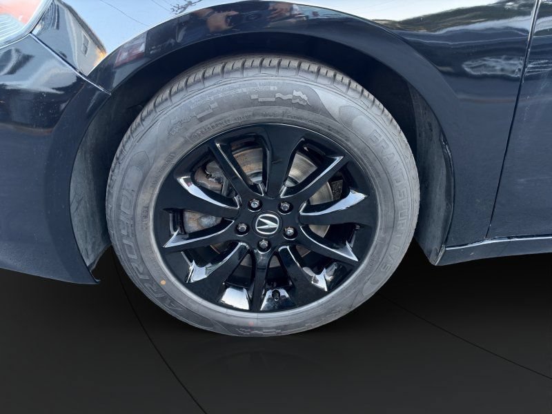 Used 2015 Acura TLX w/ Technology Package FWD image 21