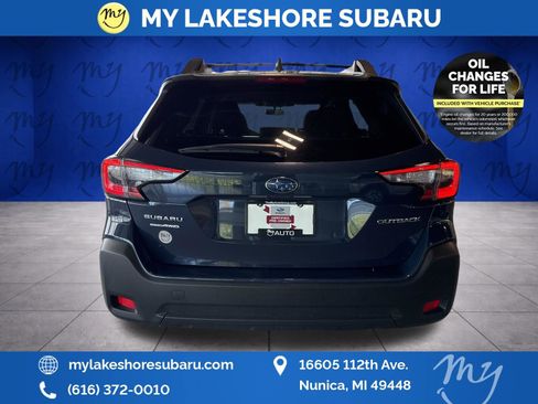 Certified 2025 Subaru Outback Premium AWD/4WD image 10