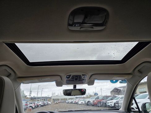 Used 2020 Subaru Outback Limited image 15