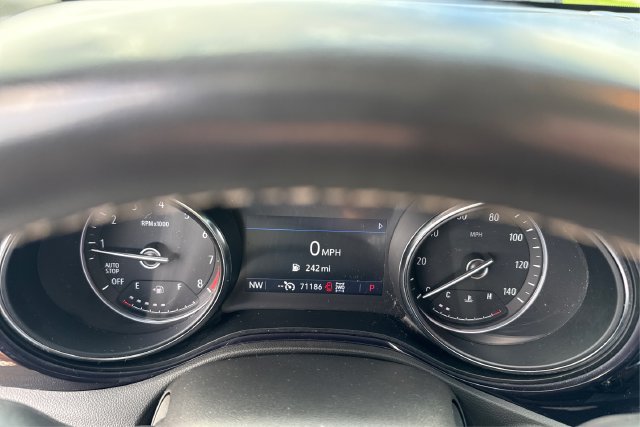 Used 2020 Buick Encore GX Preferred w/ Cold Weather Comfort Package AWD/4WD image 15