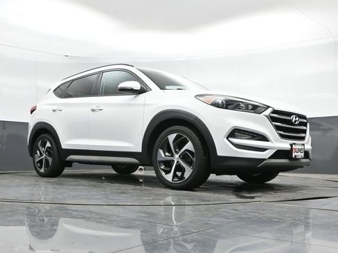 Used 2017 Hyundai Tucson Value AWD/4WD image 35
