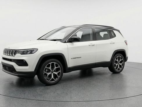 Used 2025 Jeep Compass Limited AWD/4WD image 3