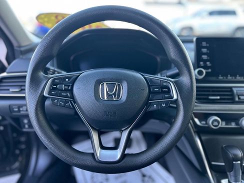 Used 2018 Honda Accord LX image 10