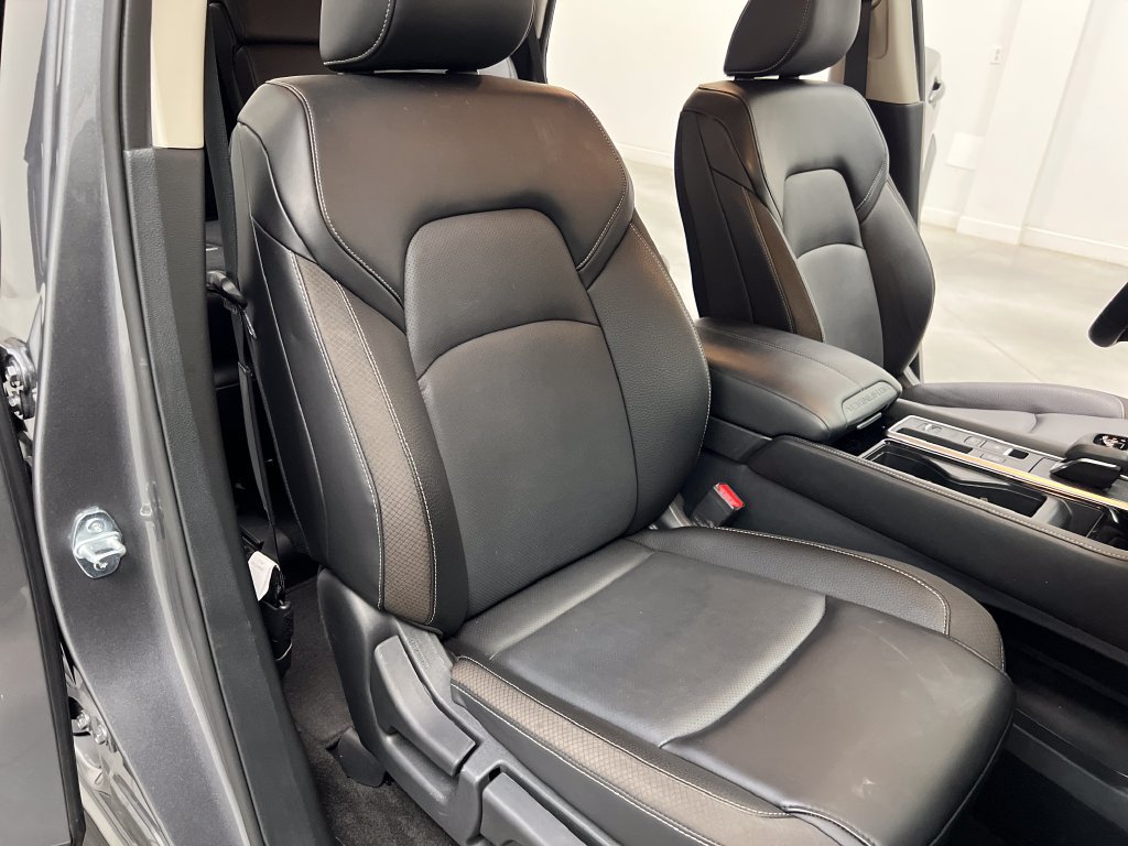 Used 2026 Nissan Pathfinder SL FWD image 28