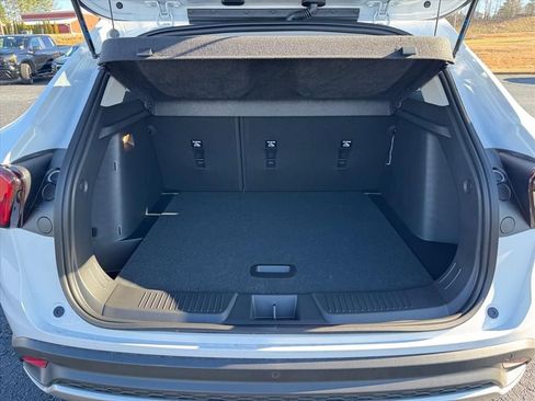 New 2026 Chevrolet Trax LT w/ Driver Confidence Package image 7