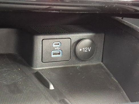 Certified 2022 Ford Escape SEL w/ SEL Stealth AWD Package image 33