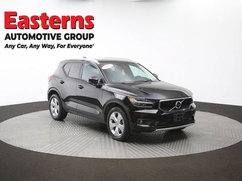 Used 2022 Volvo XC40 T5 Momentum AWD/4WD image 49