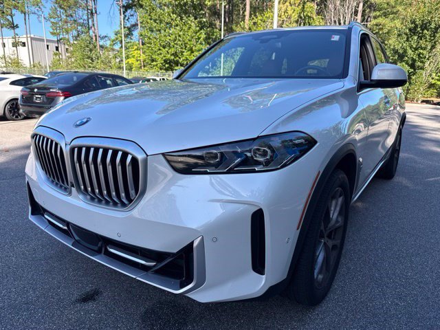 Certified 2024 BMW X5 xDrive40i w/ Premium Package AWD/4WD image 1