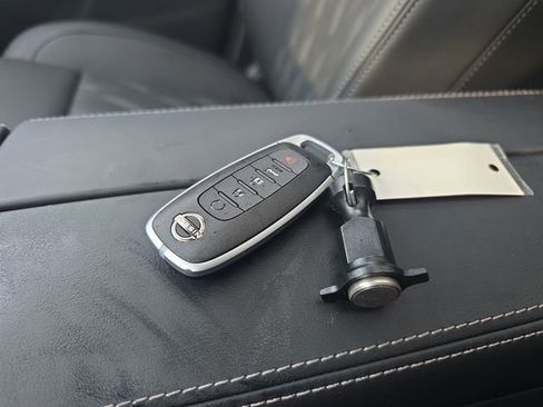 New 2026 Nissan Rogue Platinum w/ Platinum Premium Package image 30