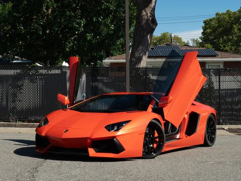 Used 2015 Lamborghini Aventador LP 700-4 AWD/4WD image 7