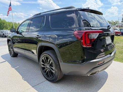 Certified 2023 GMC Acadia SLE w/ Driver Convenience Package AWD/4WD image 17