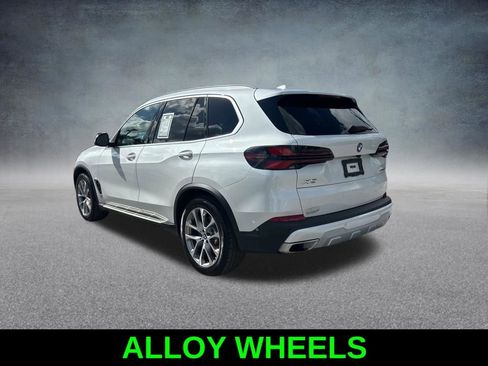 Used 2024 BMW X5 xDrive40i image 7