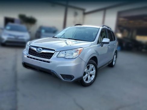 Used 2014 Subaru Forester 2.5i Premium image 2