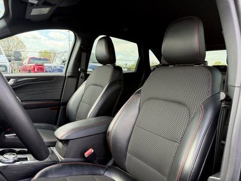 Used 2025 Ford Escape ST-Line image 15