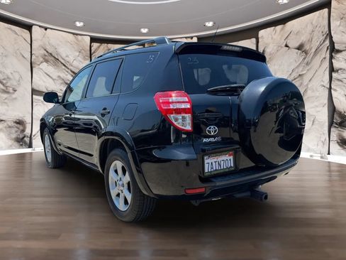 Used 2011 Toyota RAV4 Limited w/ Limited Extra Value Pkg FWD image 8