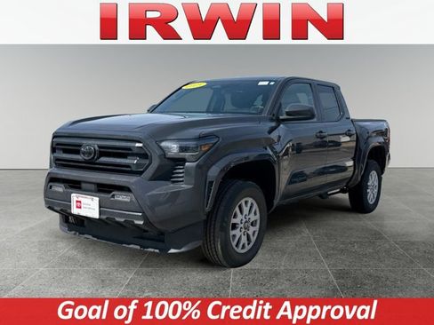 Used 2025 Toyota Tacoma SR5 image 1