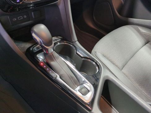 Used 2022 Buick Encore GX Select w/ Sport Touring Package image 39