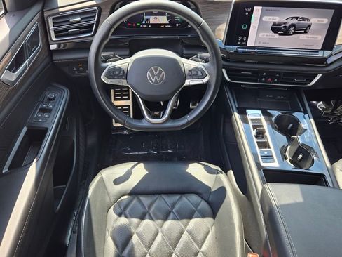 Certified 2024 Volkswagen Atlas SEL Premium R-Line image 14