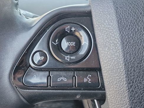 Used 2021 Toyota Prius Prime XLE FWD image 22