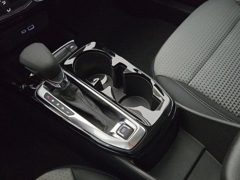 New 2026 Chevrolet Trax LT FWD image 21