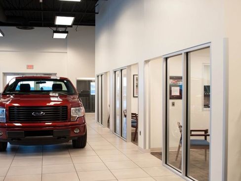 Used 2024 Ford F250 XLT image 9