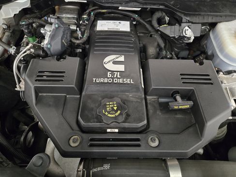 Used 2023 RAM 2500 Limited image 31