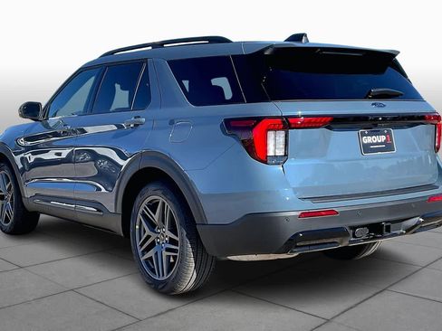 New 2026 Ford Explorer ST-Line w/ ST-Line Street Pack image 12