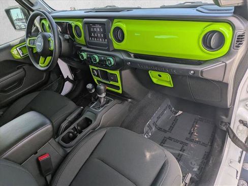 Used 2022 Jeep Wrangler Sport image 21