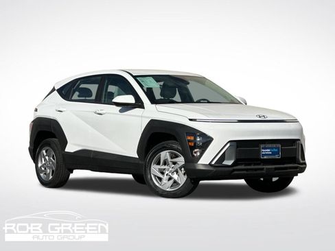 Certified 2025 Hyundai Kona SE AWD/4WD image 1
