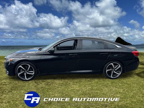 Used 2018 Honda Accord Sport image 3