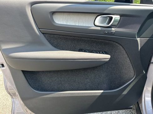 New 2026 Volvo XC40 B5 Plus w/ Protection Package Premier AWD/4WD image 12