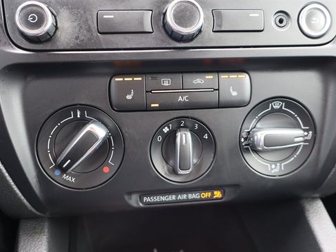 Used 2013 Volkswagen Jetta TDI FWD image 26