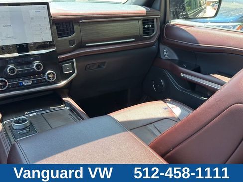 Used 2024 Ford Expedition Max Limited RWD image 23