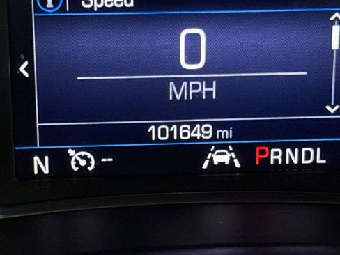 Used 2020 Chevrolet Equinox LT w/ Driver Convenience Package FWD image 13