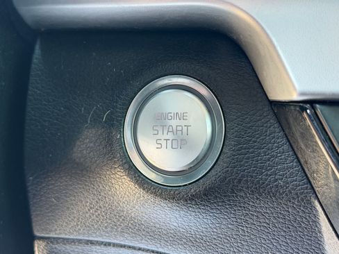 Used 2020 Kia Telluride S AWD/4WD image 24