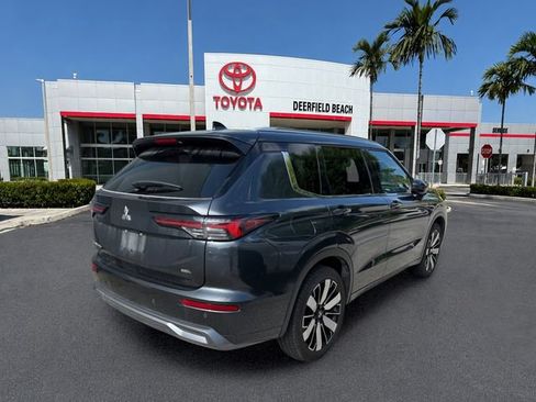 Used 2025 Mitsubishi Outlander SEL FWD image 12