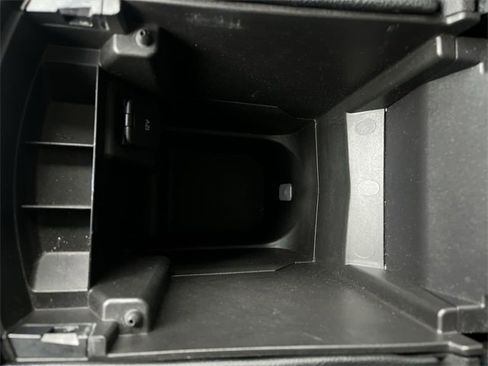 Used 2016 Ford Edge Titanium w/ Equipment Group 301A image 20