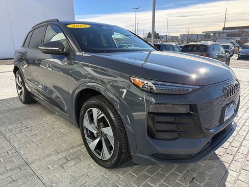 Used 2025 Audi Q6 e-tron Premium Plus w/ Premium Plus image 7