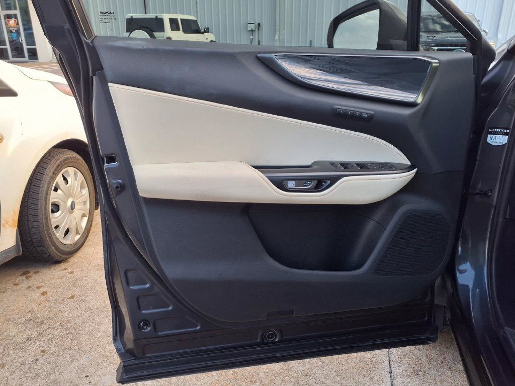 Used 2024 Lexus NX 250 FWD w/ Towing Package (2000 Lbs) image 16