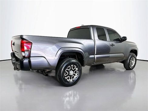 Used 2019 Toyota Tacoma SR image 7